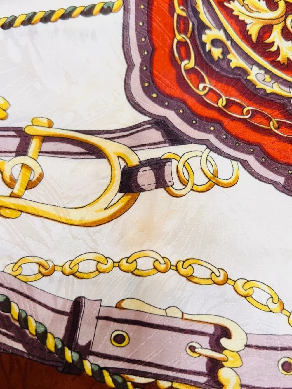 Les Carres du Louvre Paris  Silk Scarf 34" Ivery Brown Burgendy gold chain ( 31) - Picture 8 of 15